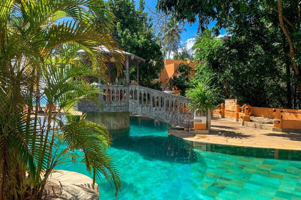 Nomad Beach Resort Diani Beach Exterior photo