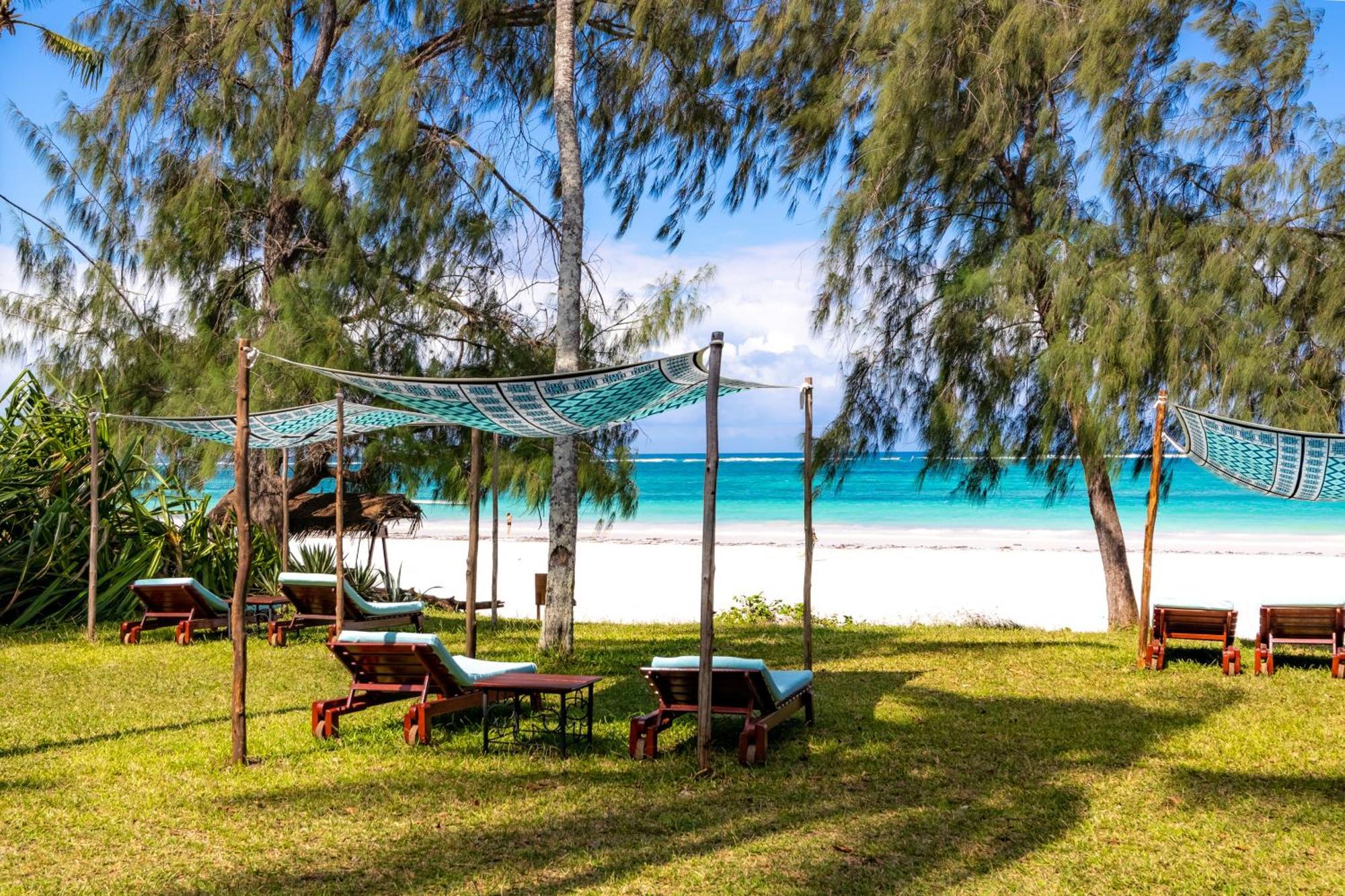 Nomad Beach Resort Diani Beach Exterior photo