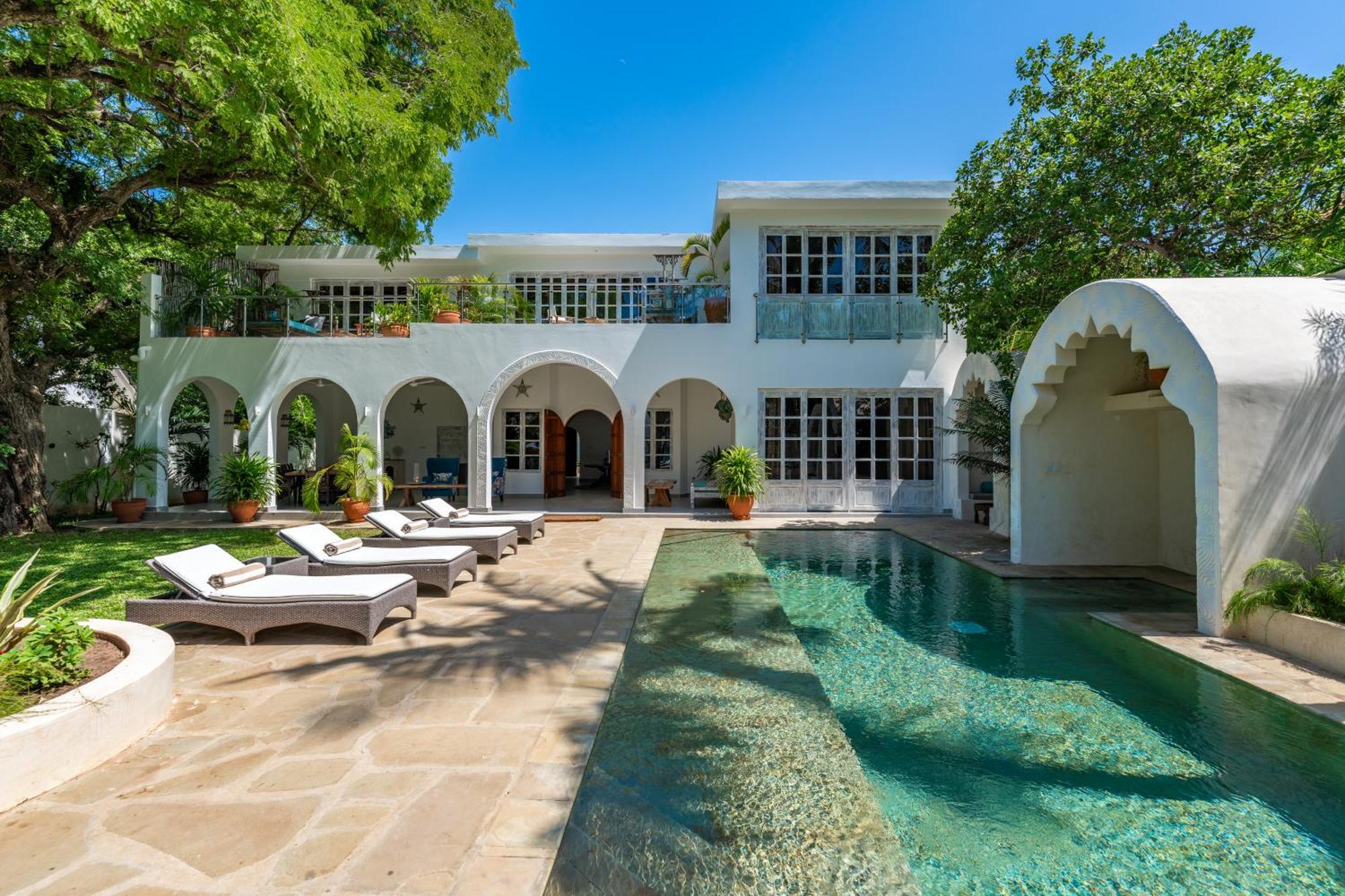 Nomad Beach Resort Diani Beach Exterior photo